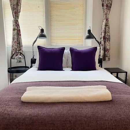 Central Located Two Bedroom Suite ブリストル エクステリア 写真