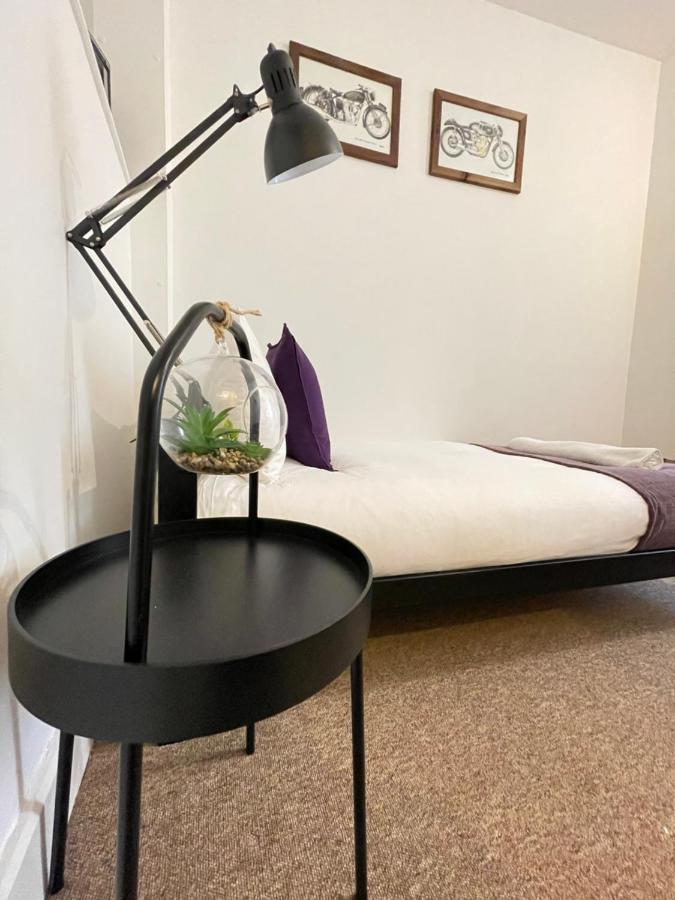 Central Located Two Bedroom Suite ブリストル エクステリア 写真