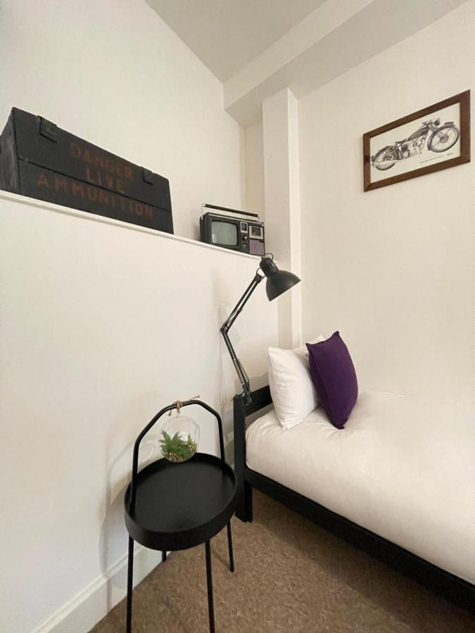 Central Located Two Bedroom Suite ブリストル エクステリア 写真