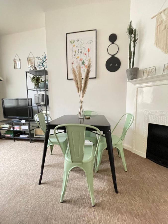 Central Located Two Bedroom Suite ブリストル エクステリア 写真