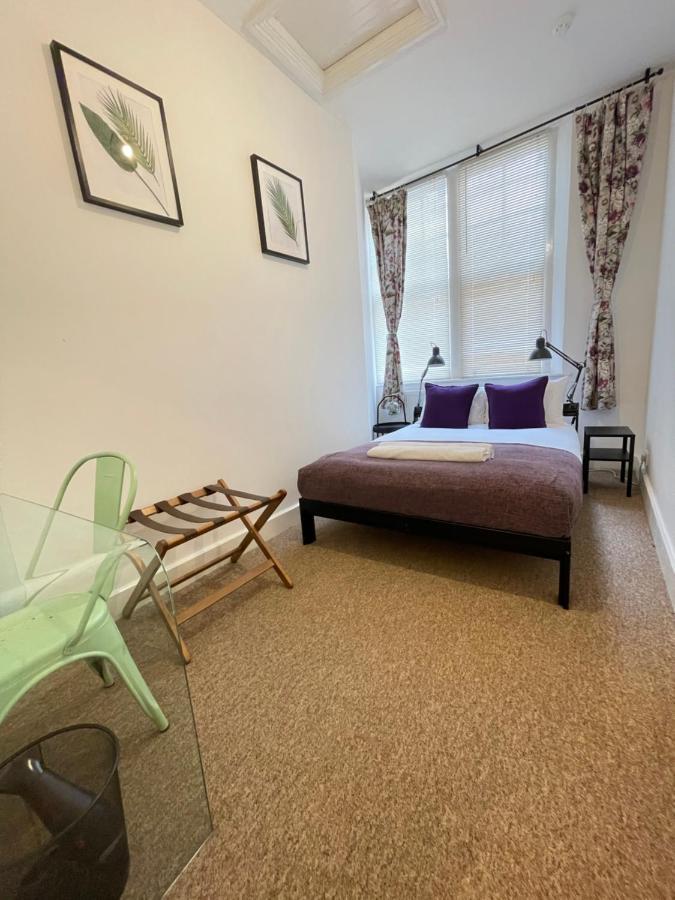 Central Located Two Bedroom Suite ブリストル エクステリア 写真